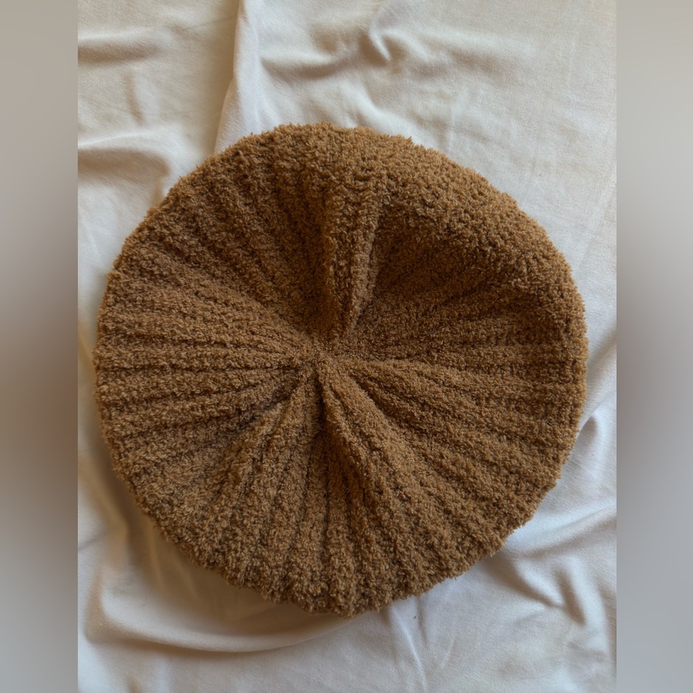 Cozy French style barrette beanie!